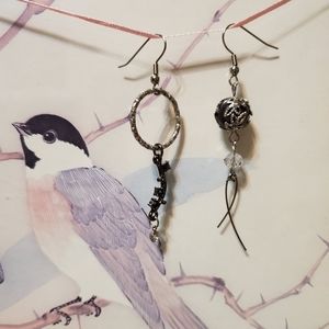 Black Pearl Vine Mismatched Circle Dangle Earrings